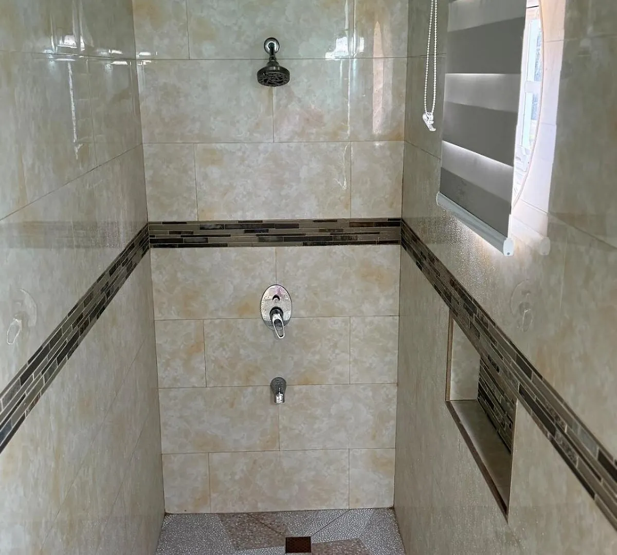 Paradise Home At Negril 3 Bedroom 2 Bathrooms