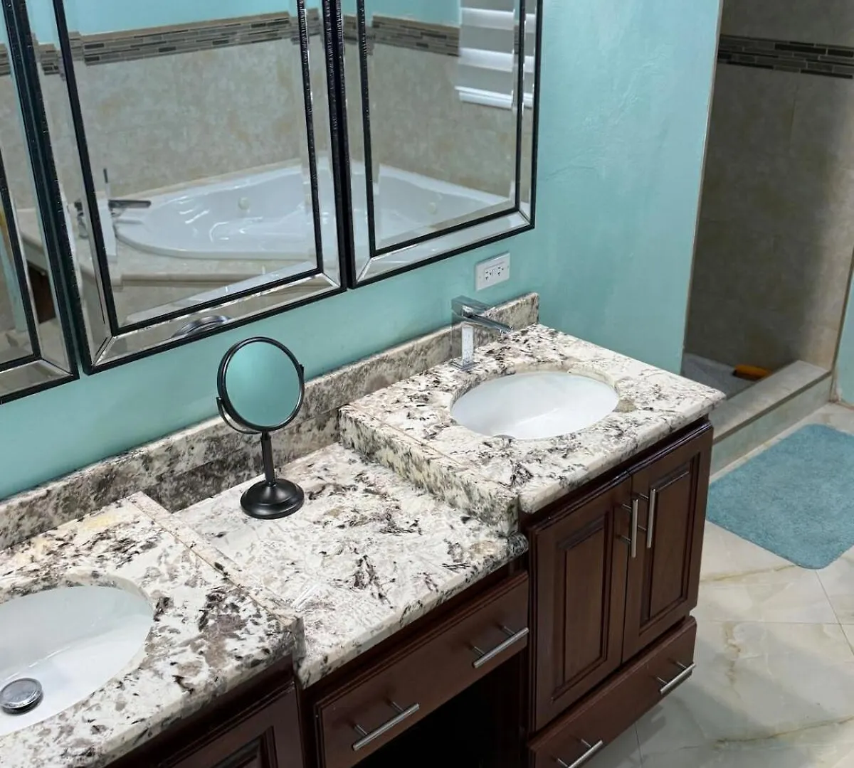 Paradise Home At Negril 3 Bedroom 2 Bathrooms Appartement